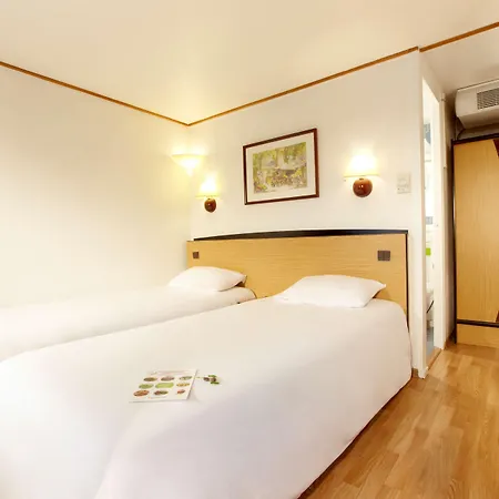 Ξενοδοχείο Campanile 3*