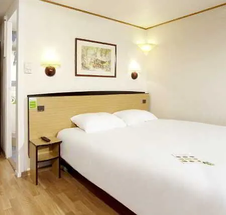 Ξενοδοχείο Campanile 3*