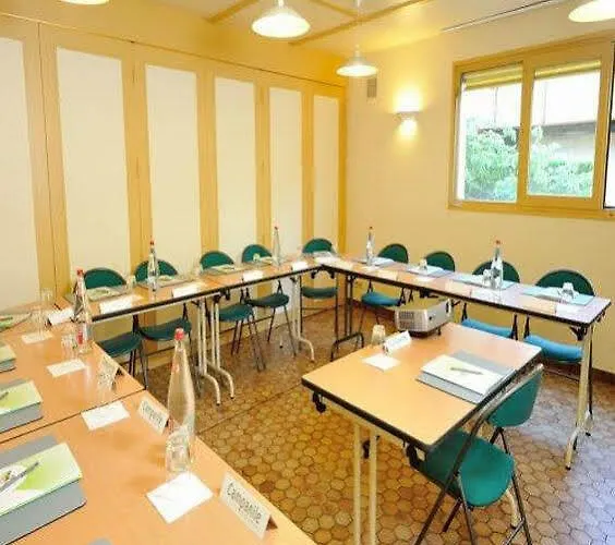 Campanile 3* Σολέ